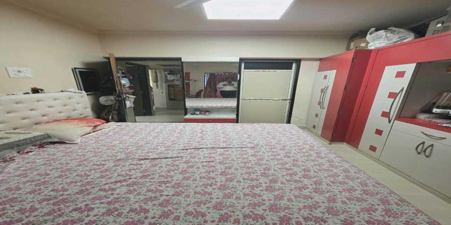 622816245O-1753343792452